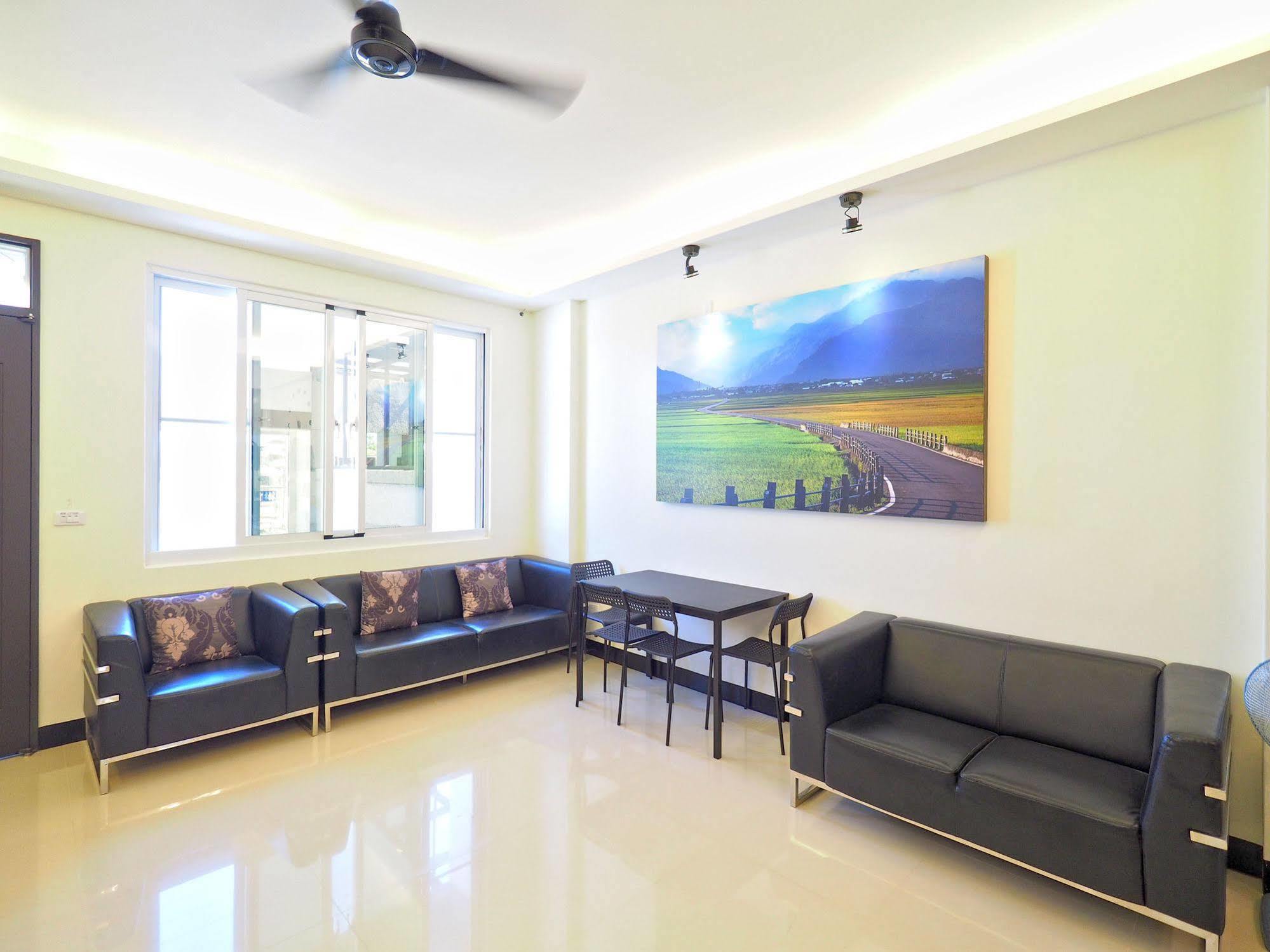 Love And Peace B&B Taitung Екстериор снимка